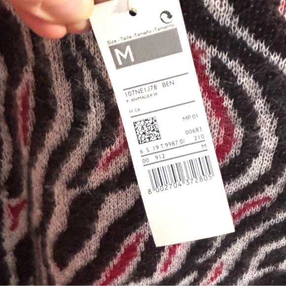 United Colors Of Benetton Mohair blend Black + Red Zebra design Sweater Med NWT - Picture 8 of 11